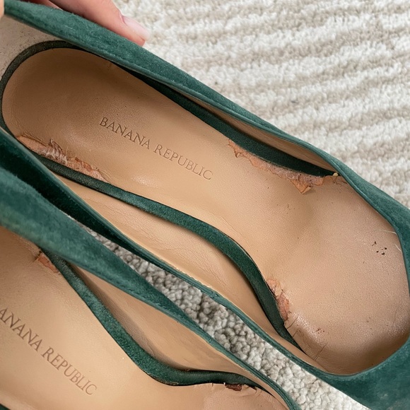 Banana Republic sued heels - Picture 9 of 11